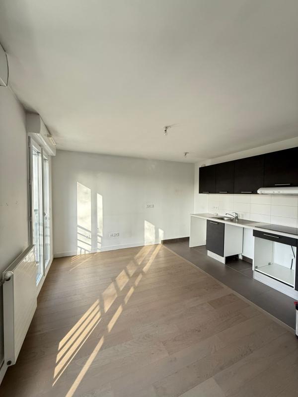 Studio - Immeuble récent - Saint Maurice
