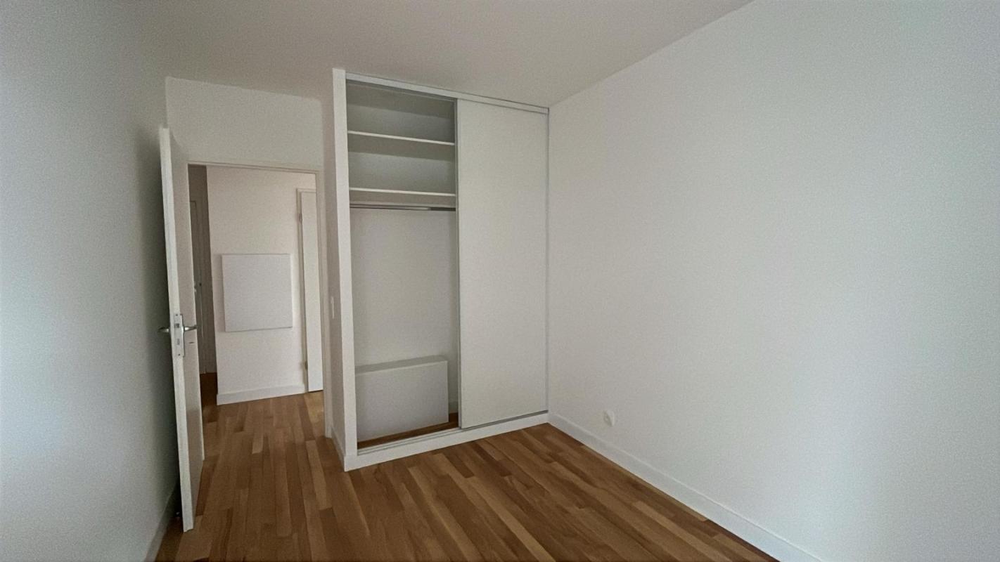 Superbe T3 neuf de 63m² avec balcon - Miniature 4