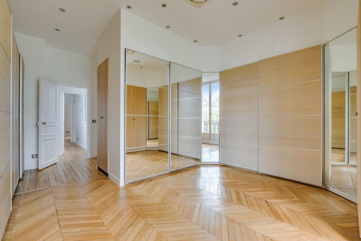 Appartement d’exception – Parc Monceau – 337 m² – Étage entier - Miniature 7