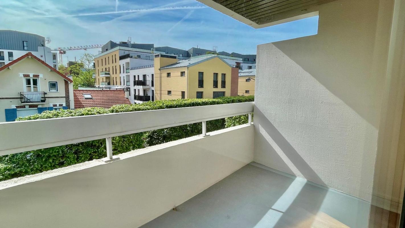 Superbe T3 lumineux avec balcon - Miniature 7