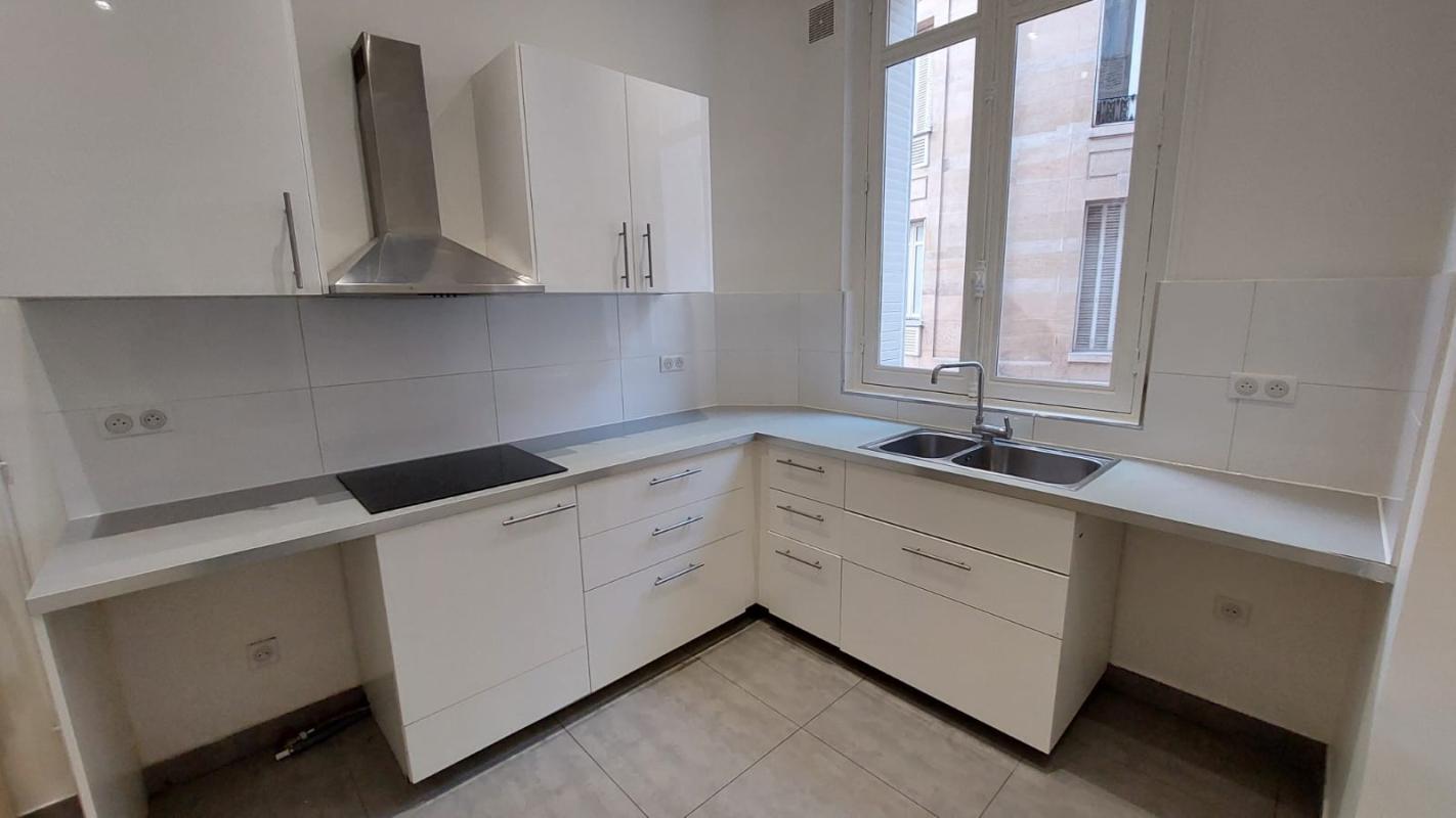SUBLIME APPARTEMENT 7 PIECES DE 200 m² - Miniature 4
