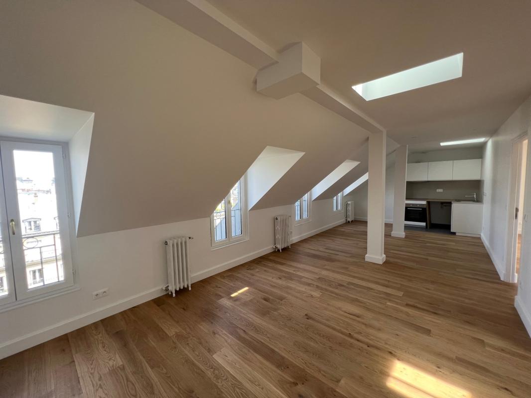 SUBLIME APPARTEMENT T2 REFAIT A NEUF / BAIL CODE CIVIL - À louer - 2 pièces, 60.68m² à PARIS 17EME