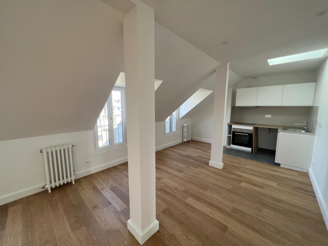 SUBLIME APPARTEMENT T2 REFAIT A NEUF / BAIL CODE CIVIL - Miniature 2