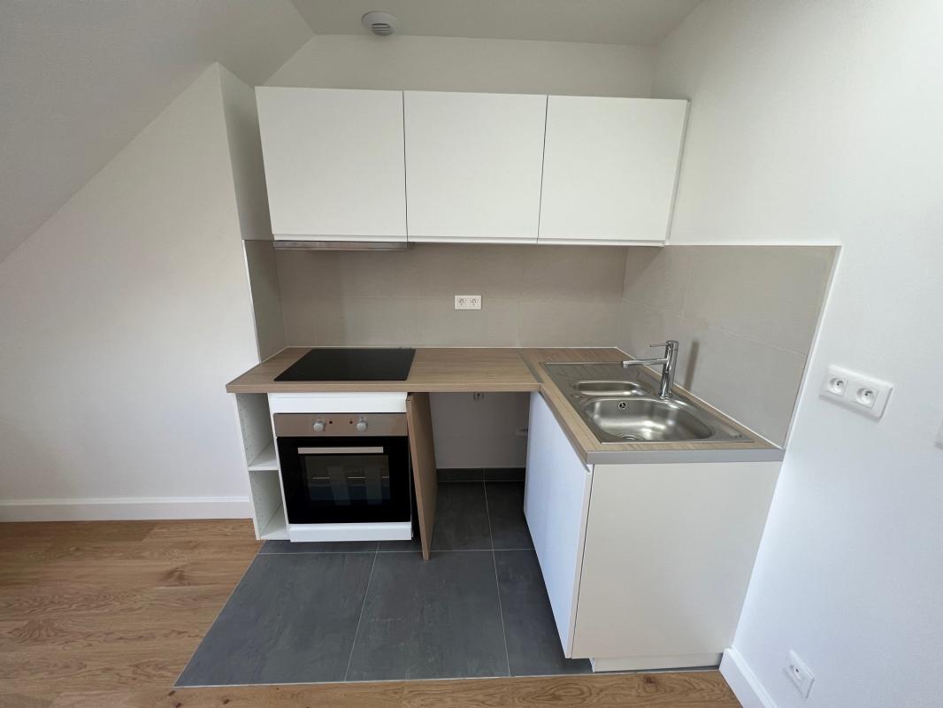 SUBLIME APPARTEMENT T2 REFAIT A NEUF / BAIL CODE CIVIL - Miniature 5
