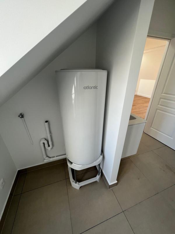 SUBLIME APPARTEMENT T2 REFAIT A NEUF / BAIL CODE CIVIL - Miniature 7