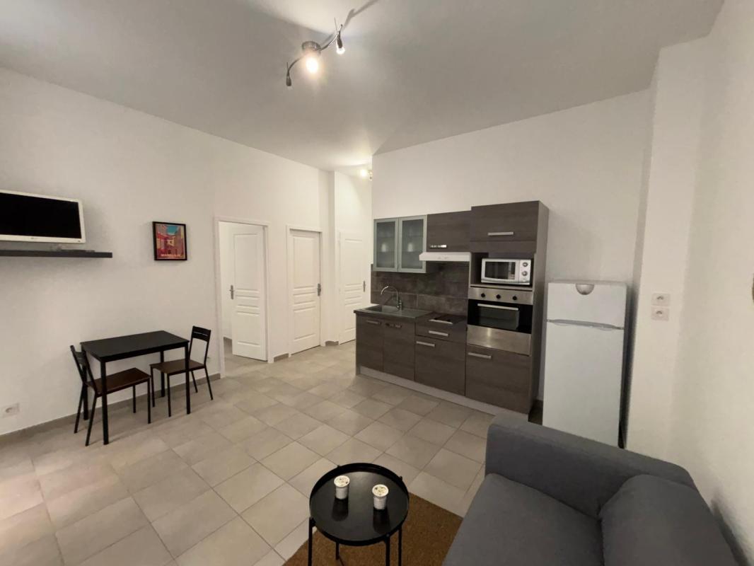 APPARTEMENT TYPE 2 MEUBLE DAMES-REPUBLIQUE - À louer - 2 pièces, 34.94m² à MARSEILLE 2 AR