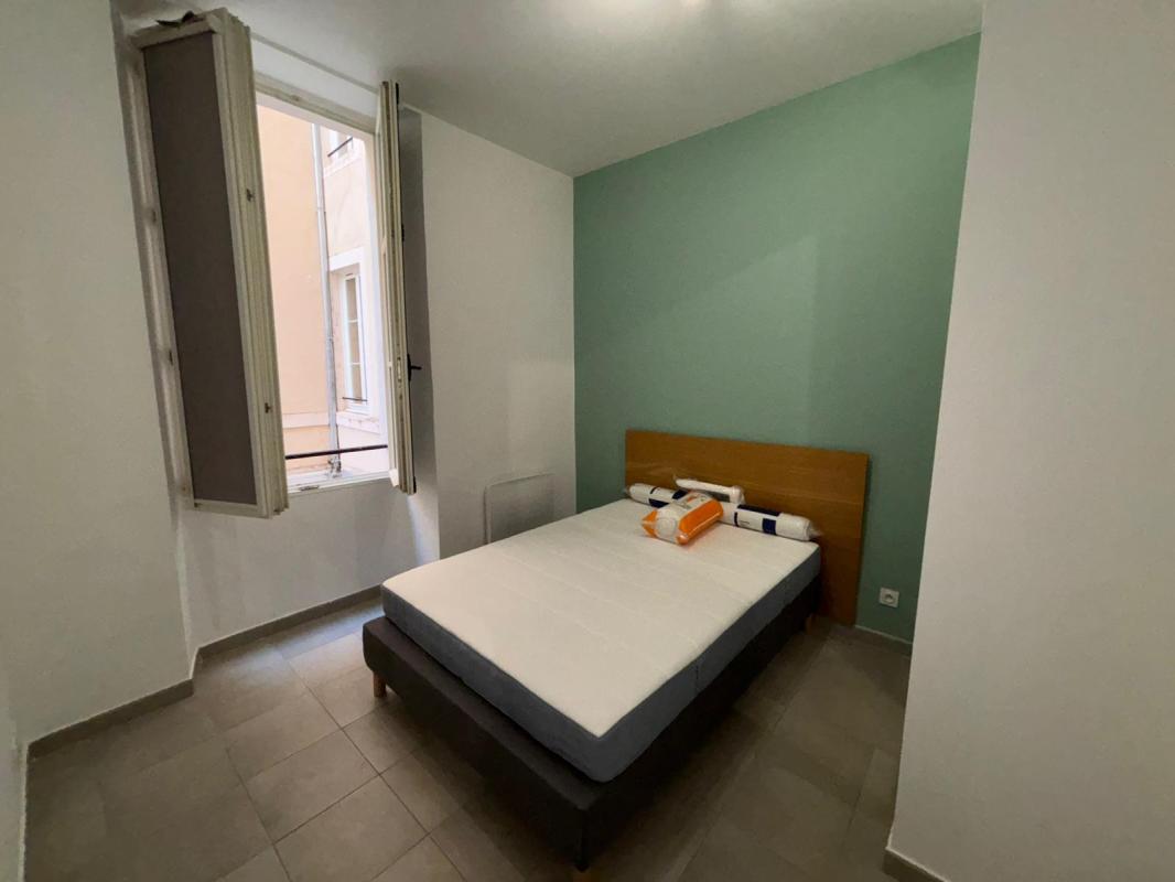 APPARTEMENT TYPE 2 MEUBLE DAMES-REPUBLIQUE - Miniature 4