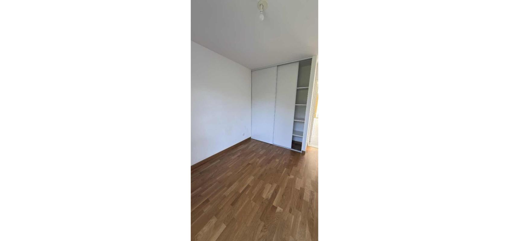 T3 NON MEUBLE TASSIN-LA-DEMI-LUNE - Miniature 6