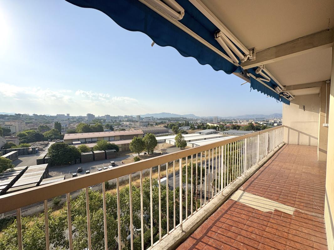 T4 avec balcon et vue dégagée, 4 pièces, 77 m² à Marseille 14e