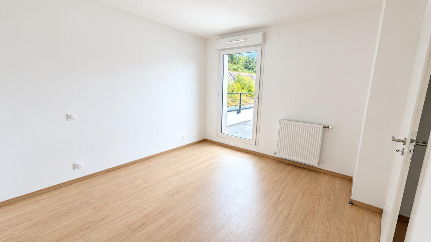 MAGNIFIQUE T4 DE 118,55 M² AVEC TERRASSE/BALCON - Miniature 11