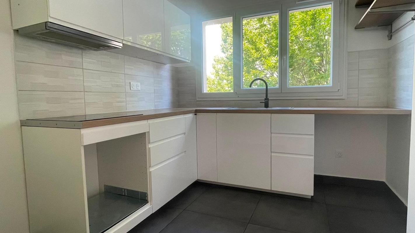 Superbe T3 de 69m² - Miniature 2