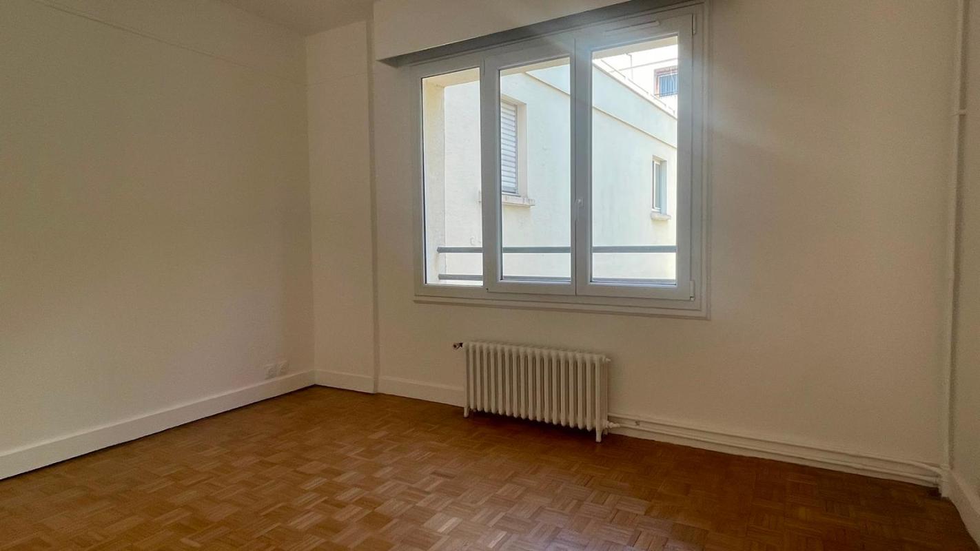 Superbe T3 de 69m² - Miniature 6