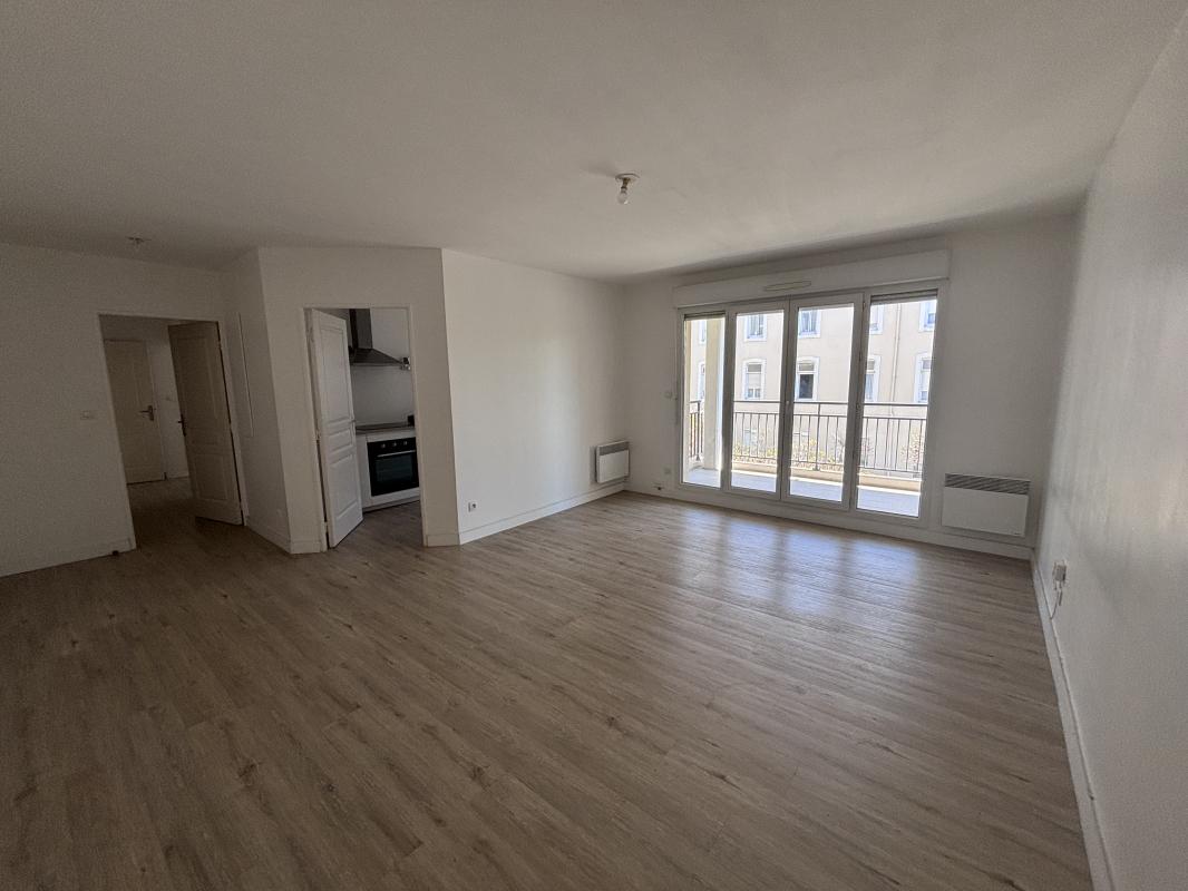 A vendre 13014 T3 récent terrasse au calme, 3 pièces, 67 m² à Marseille 14e