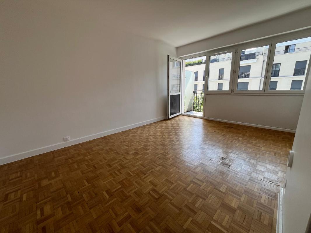 Beau T3 rénové, Courbevoie, 3 pièces, 55,5 m² à Courbevoie