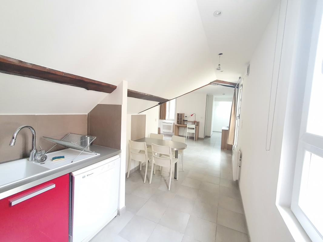 GRAND STUDIO RENOVE COTE JOLIETTE - Miniature 4