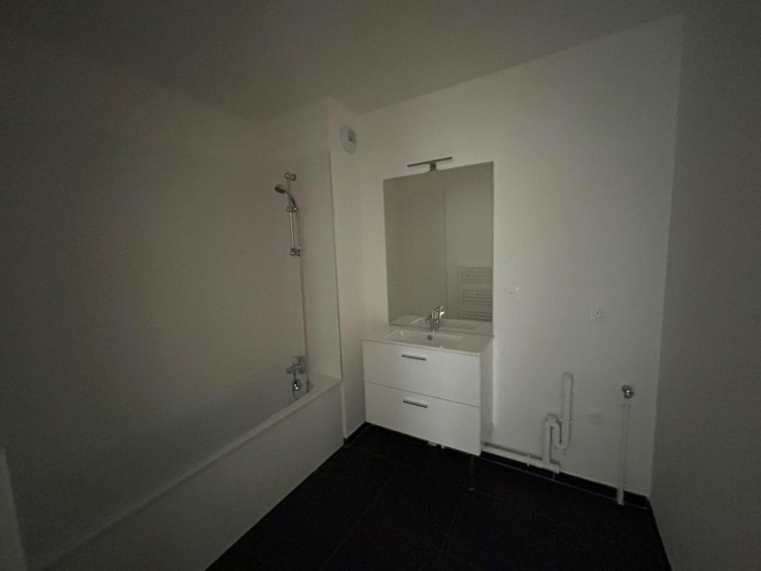 T3 de 67m² dans une résidence neuve et sécurisée - Miniature 7