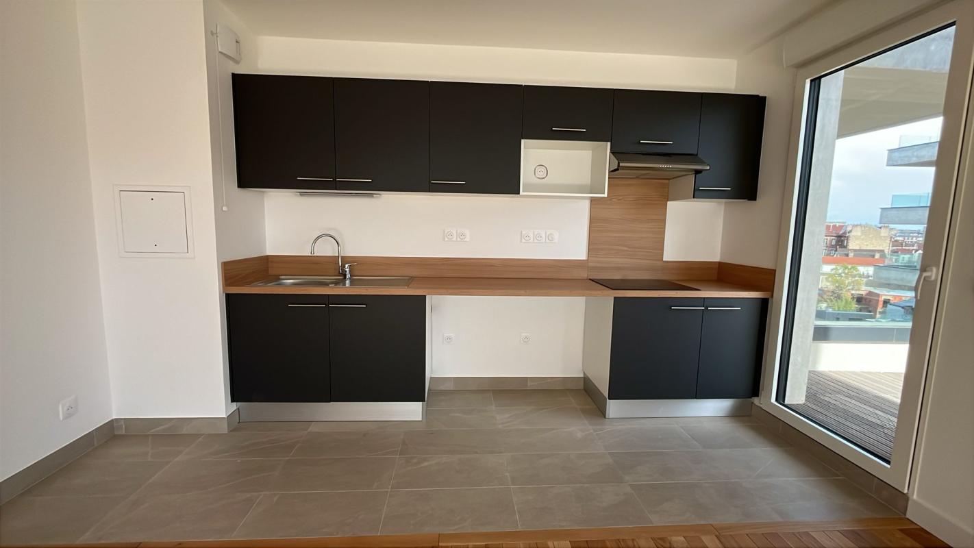 Grand T3 de 63m² avec balcon - Miniature 2