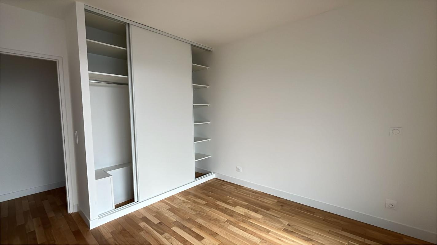 Grand T3 de 63m² avec balcon - Miniature 5