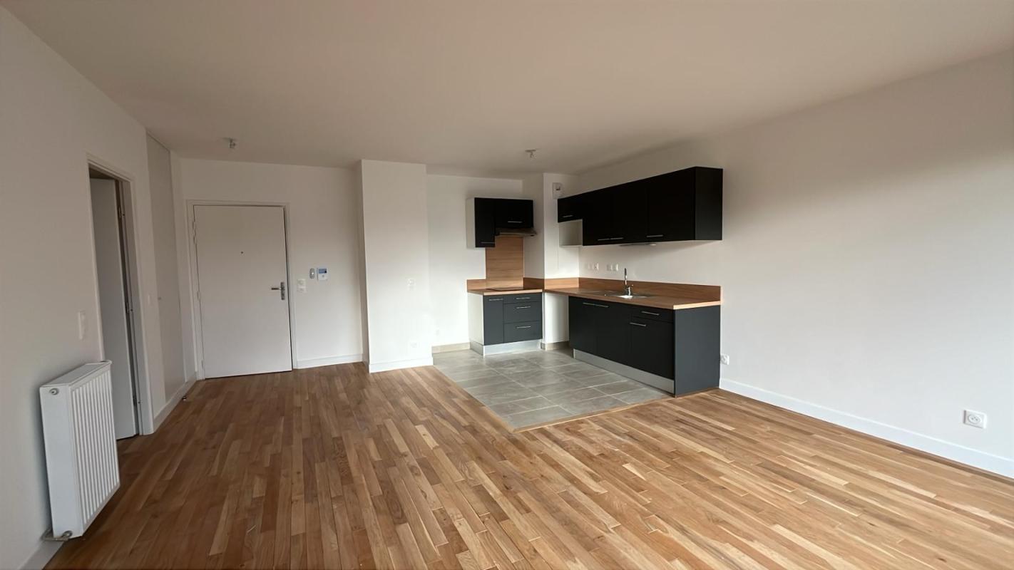 T4 neuf avec balcon - Miniature 2