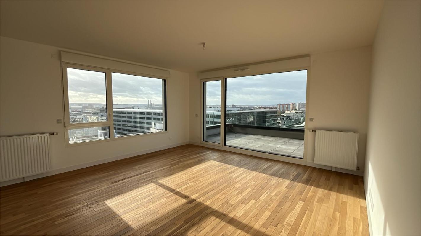 Grand T4 de 84m² au dernier étage - À louer - 4 pièces, 84.3m² à COLOMBES