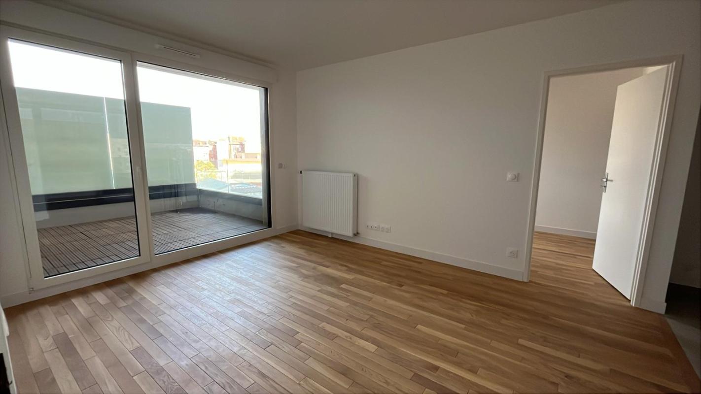 Superbe T3 de 55m² avec balcon - À louer - 3 pièces, 55.7m² à COLOMBES