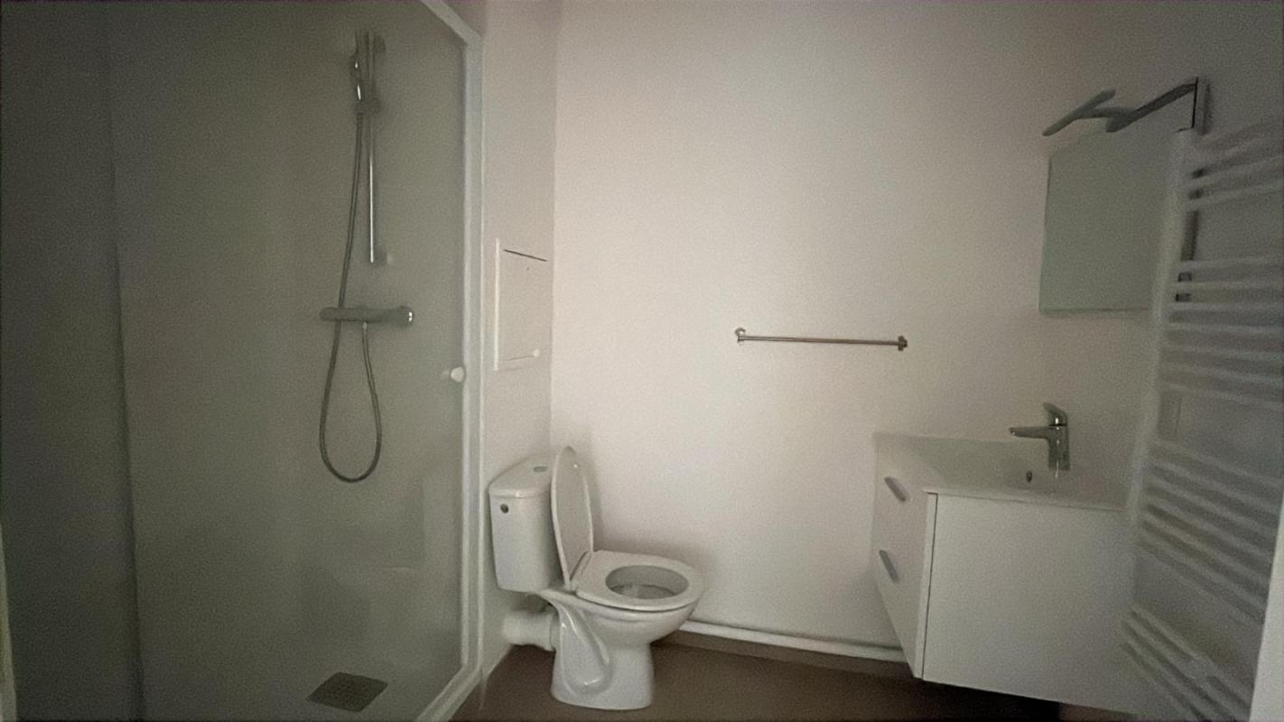 Superbe T3 de 55m² avec balcon - Miniature 8