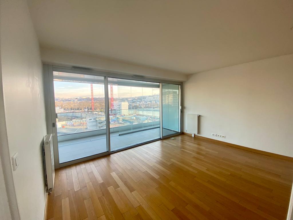 APPARTEMENT LUMINEUX DE TROIS PIECES DE 68,1m² - BOULOGNE BILLANCOURT - À louer - 3 pièces, 68.1m² à BOULOGNE-BILLANCOURT