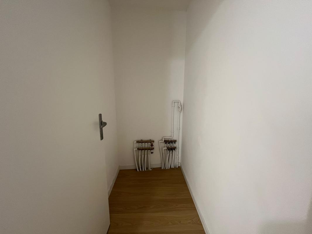 Superbe T3 de 64m² avec terrasse en rdc - Miniature 7