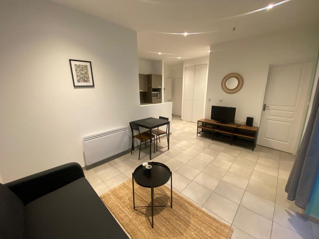 T2 MEUBLE RENOVE COTE JOLIETTE - Miniature 3