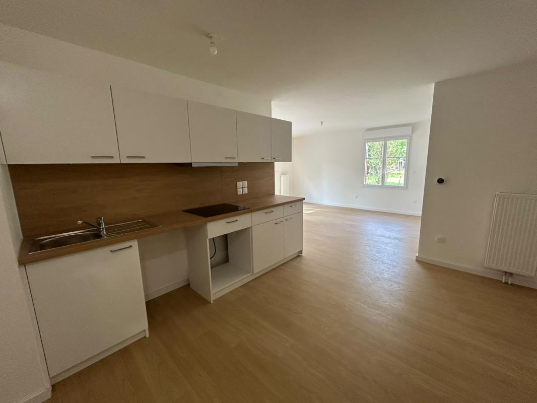 Grand T4 de 78m² avec terrasse - Miniature 3