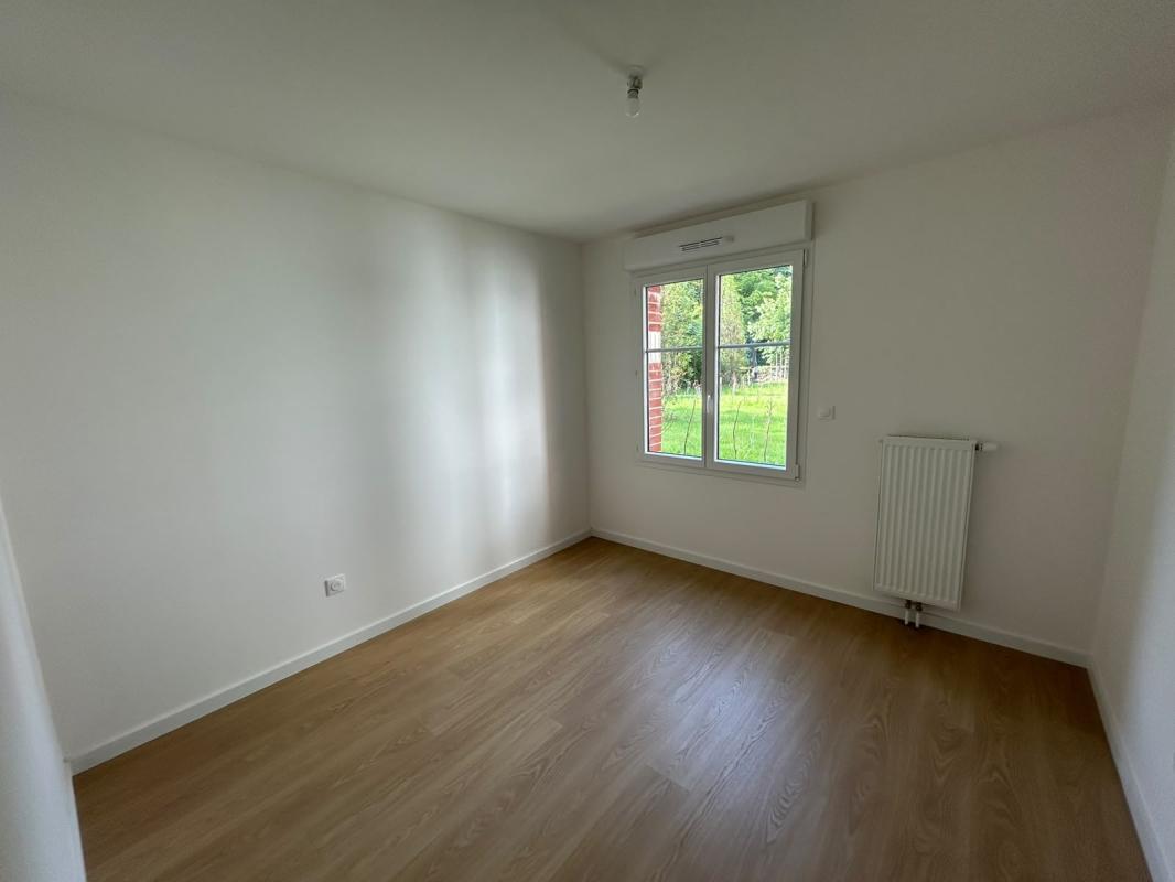 Grand T4 de 78m² avec terrasse - Miniature 6