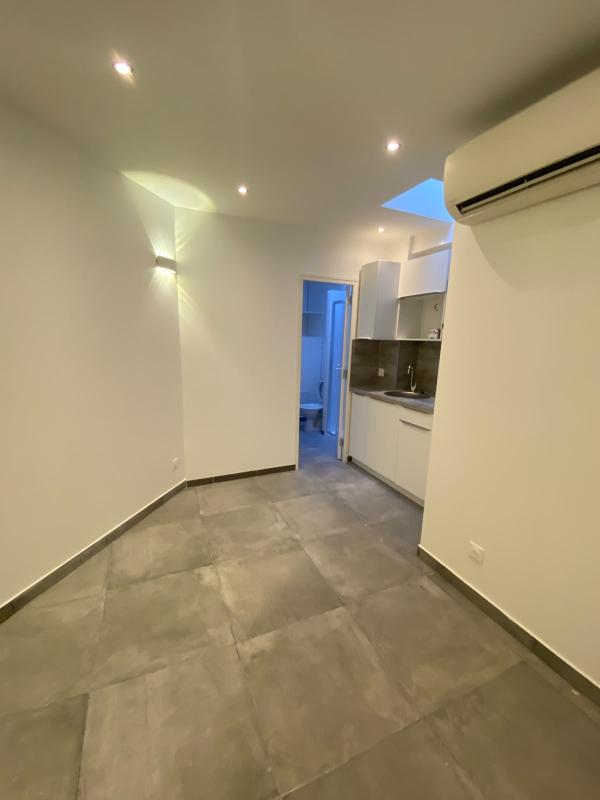 Studio 21,7 m² – RDC – Saint-Ouen – Idéal Profession Libérale (Avocat, Expert-Comptable...), 1 pièce, 21,7 m² à Saint-Ouen-sur-Seine