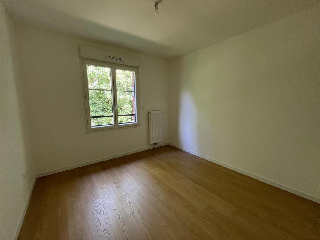 Superbe T4 de 81m² - Miniature 5