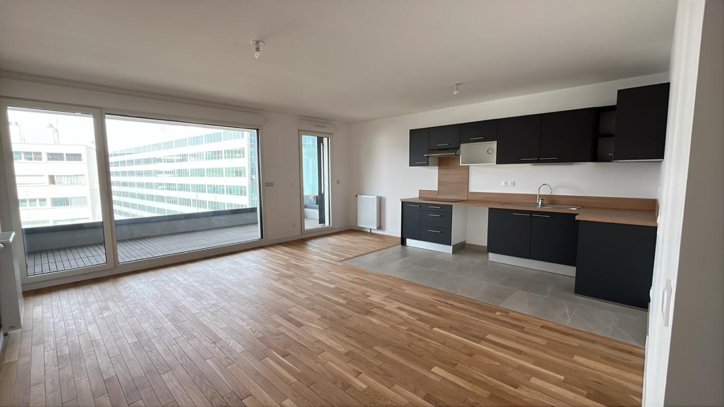 Beau T4 de 81m² avec balcon - À louer - 4 pièces, 81.6m² à COLOMBES