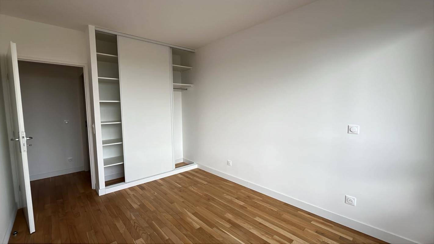 Beau T4 de 81m² avec balcon - Miniature 5