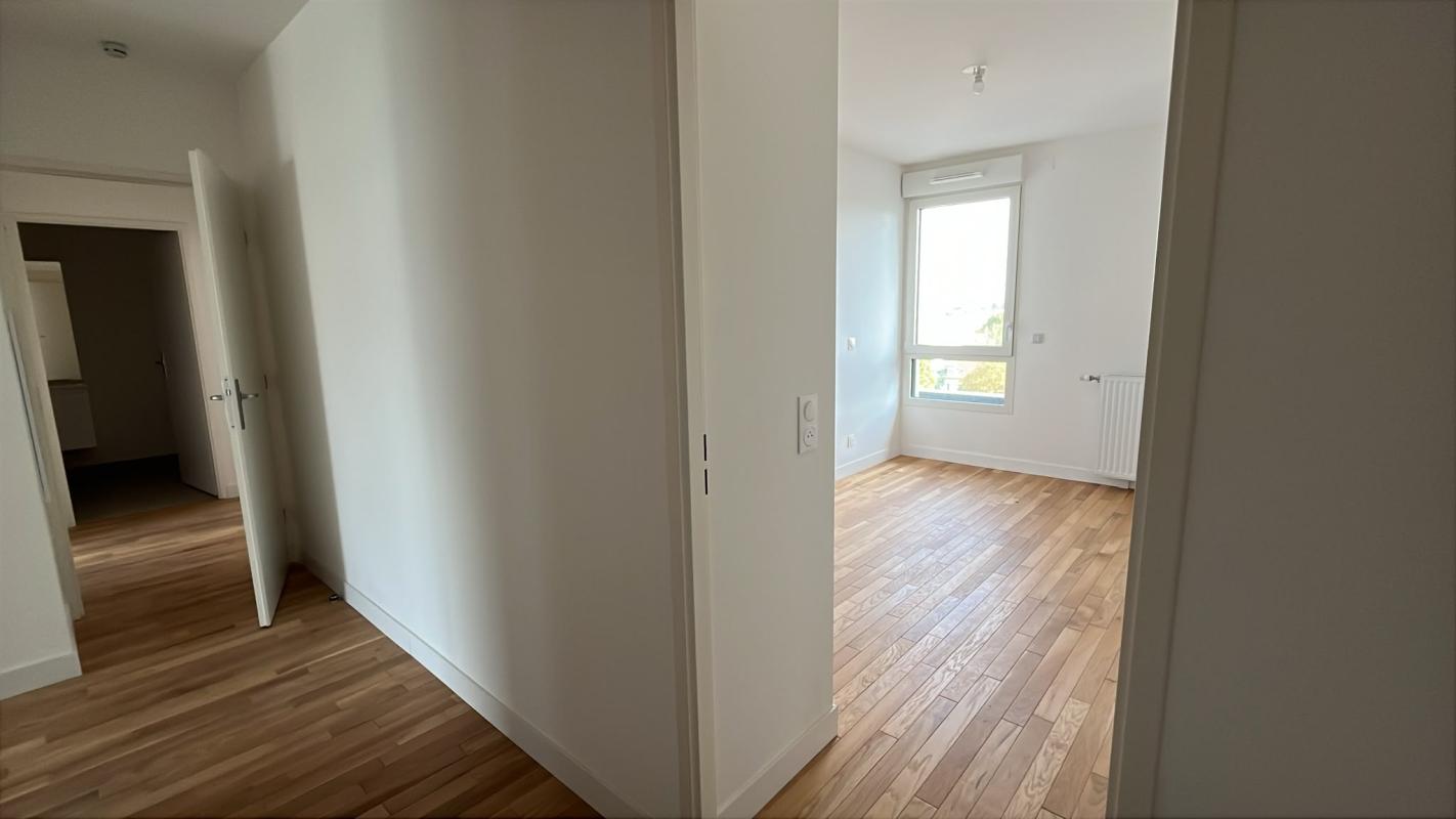 Superbe T4 de 82m² - Miniature 2