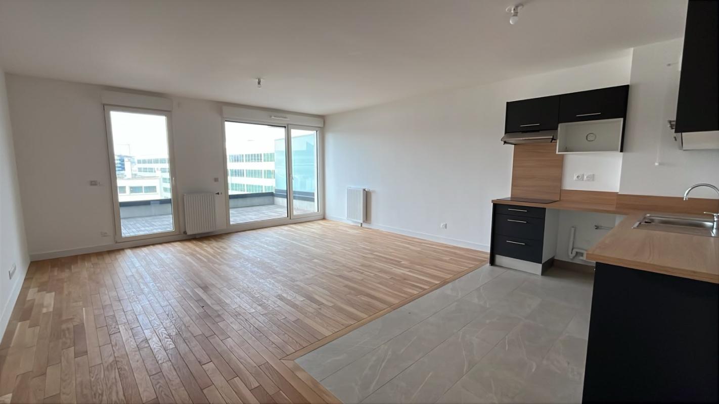 T4 neuf avec balcon - À louer - 4 pièces, 83m² à COLOMBES