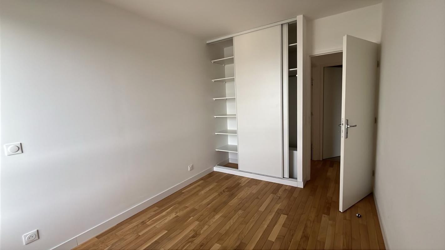 Superbe T4 de 82m² - Miniature 4