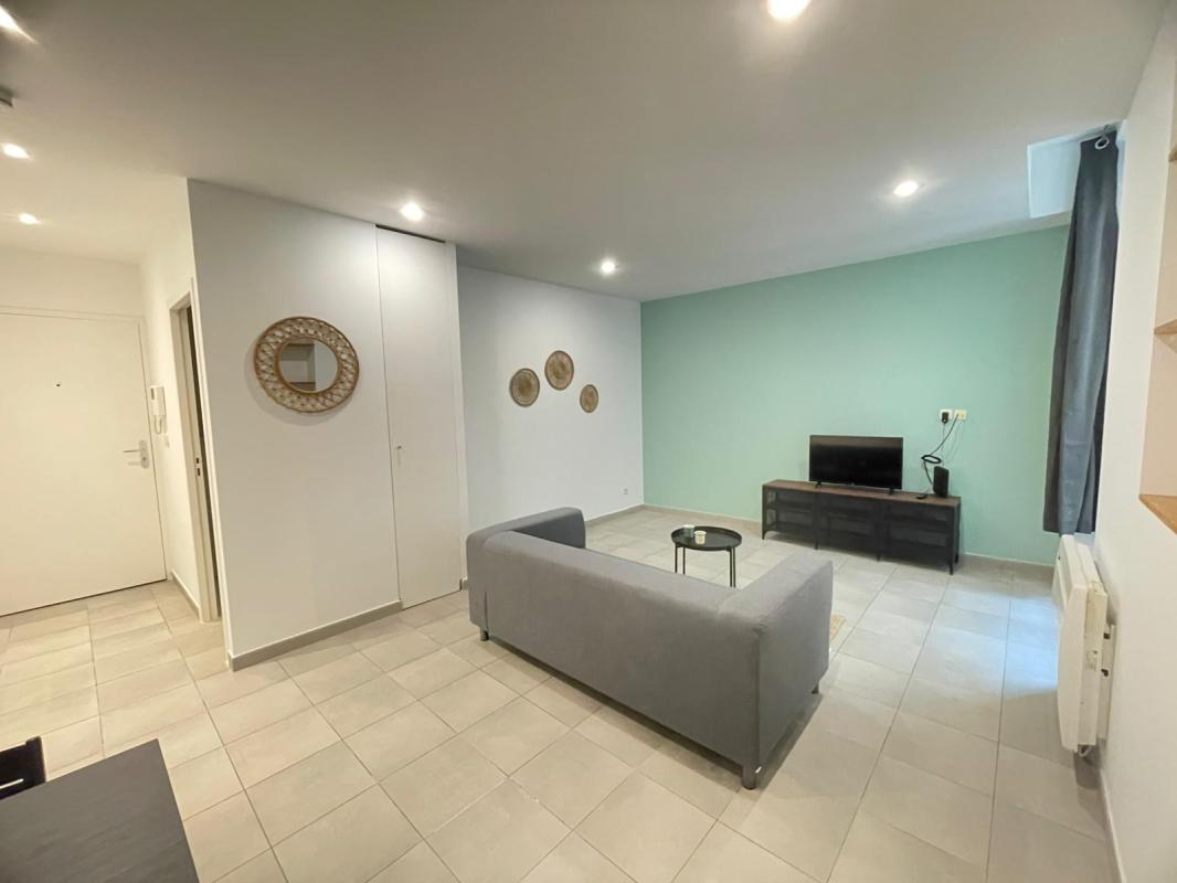 T2 MEUBLE COTE JOLIETTE - Miniature 2