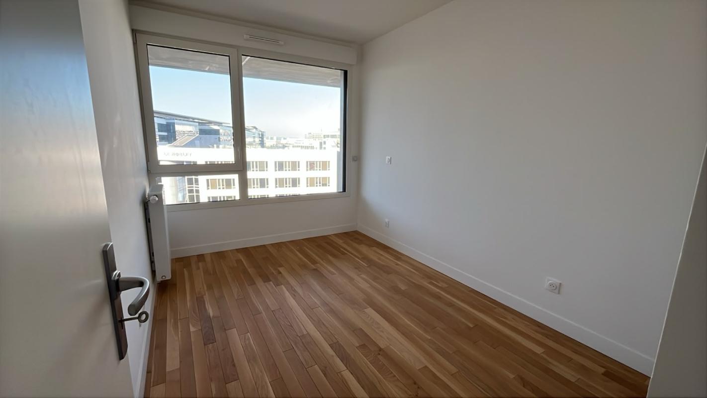 Superbe T4 de 85m² - Miniature 4