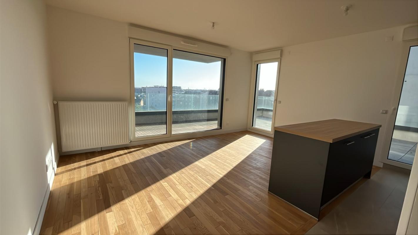Lumineux T3 de 58m² avec sa terrasse de 36m² - À louer - 3 pièces, 58.7m² à COLOMBES