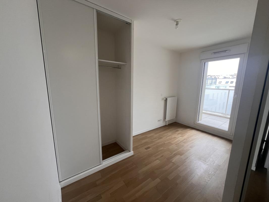 DUPLEX 4 PIECES DE 87m² - COURTILLES - Miniature 6