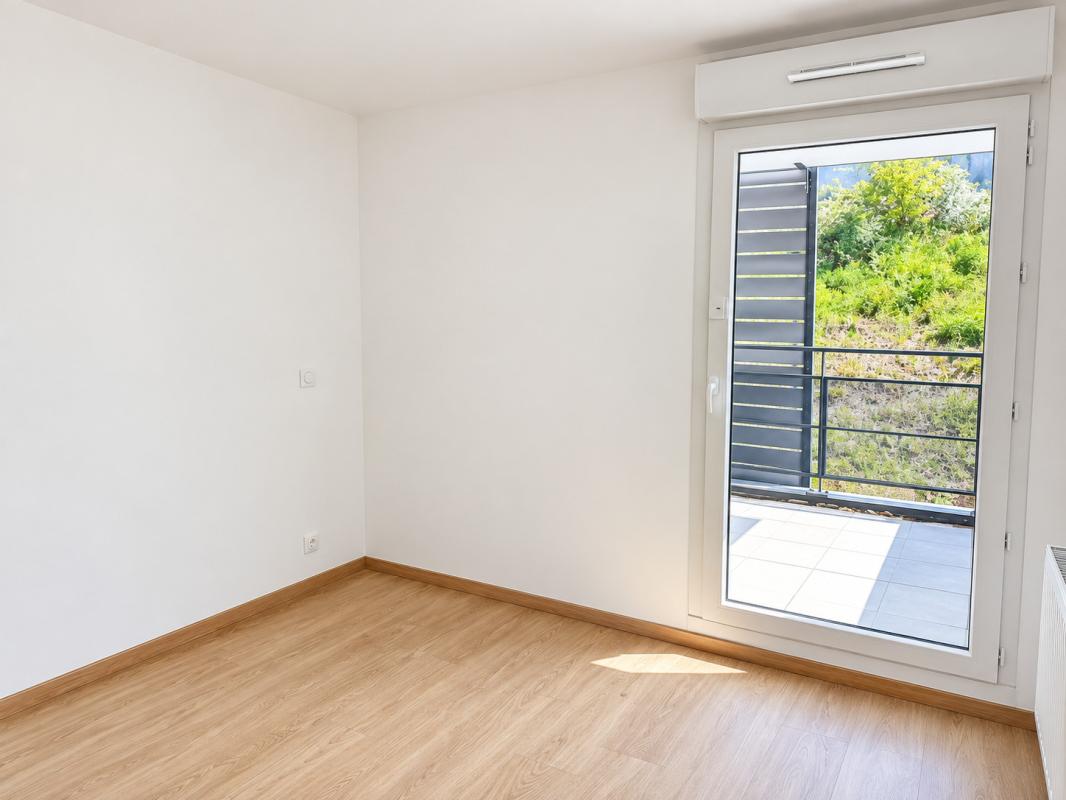 T3 NON MEUBLE - Miniature 12