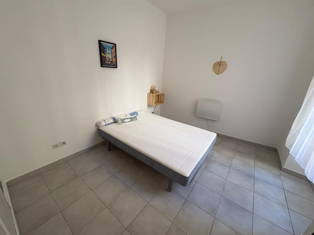 T2 meublé 45 m² – Rue de la République / Joliette - Miniature 5