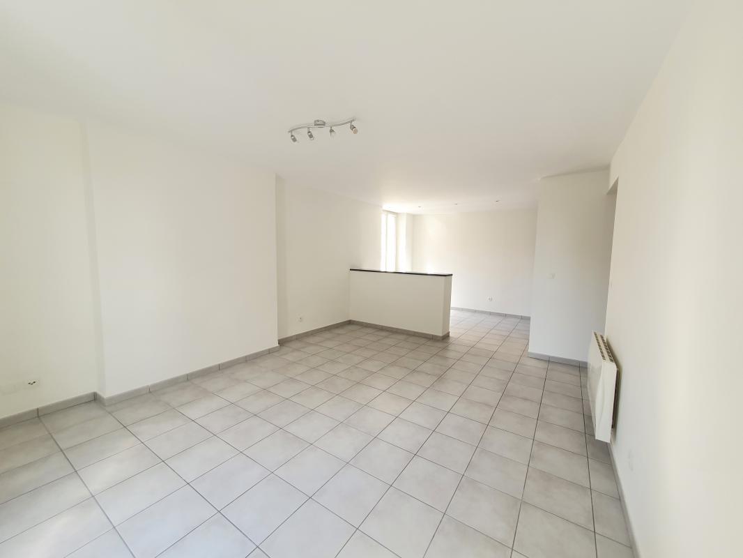 APPARTEMENT DE TYPE 3 SADI CARNOT - Miniature 6