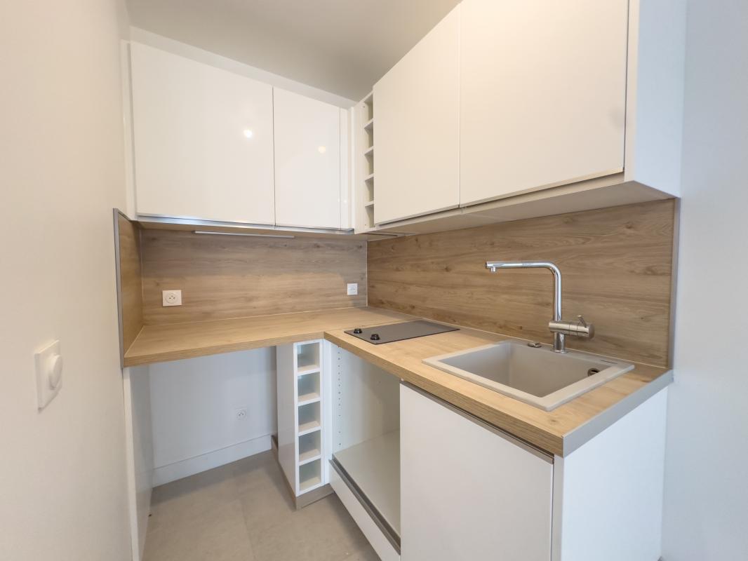 Saint-Ouen – Studio neuf à 5 min du métro, idéal investisseur ou premier achat, photo 1 sur 5