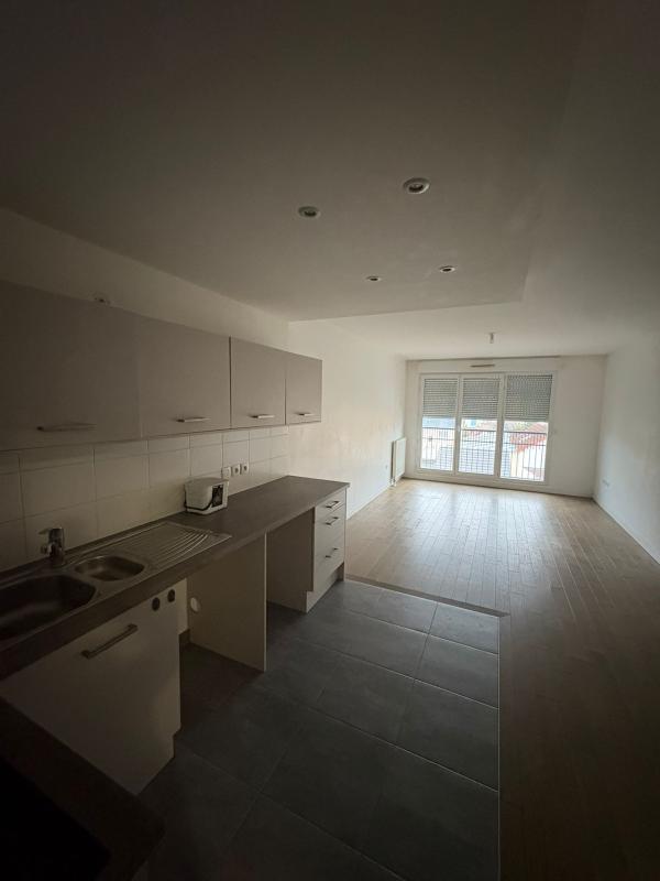 Appartement 3 pièces - immeuble récent - Chatenay Malabry, photo 1 sur 9