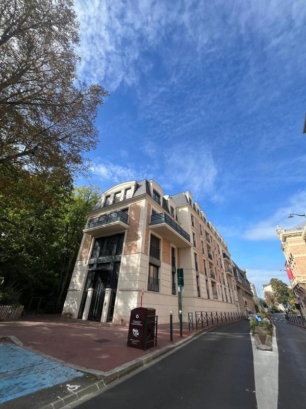 Appartement occupé  2 pièces - Immeuble récent - Saint Maurice - Vila Canaletto 23, 2 pièces, 43,8 m² à Saint-Maurice