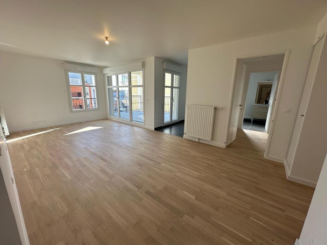 SUPERBE T5 DE 104 M² AVEC TERRASSE DE 86,90M², 5 pièces, 104,8 m² à Le Blanc-Mesnil