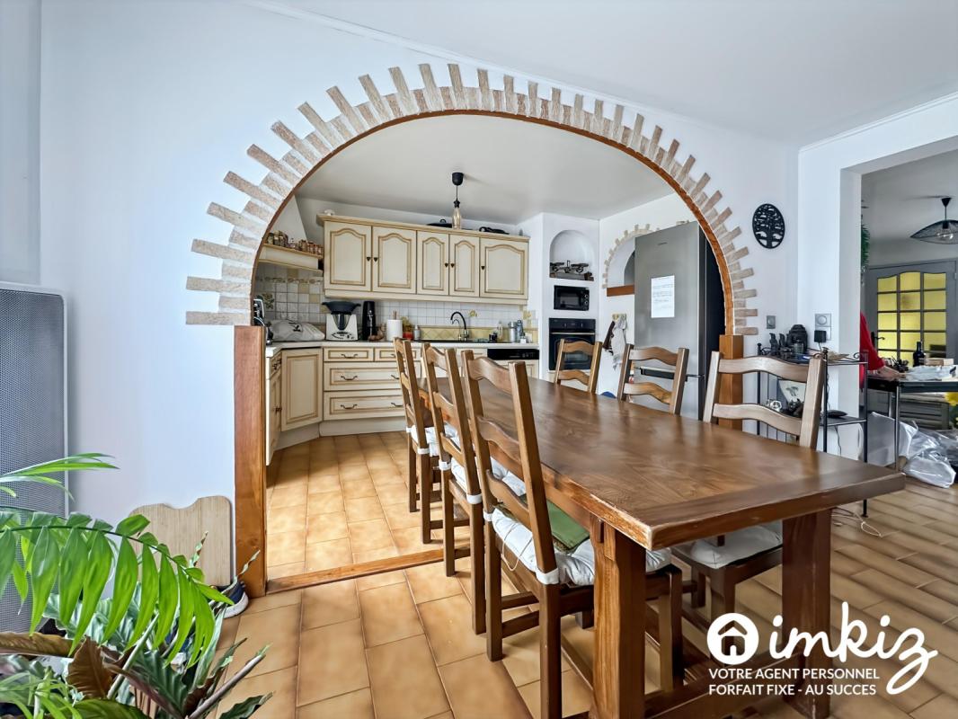 Maison familiale cle en main, DPE C, jardin et box